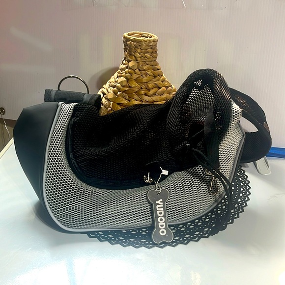 Yudodo Pet Carrier-New with Tags, Size small in black and grey - Picture 2 of 5